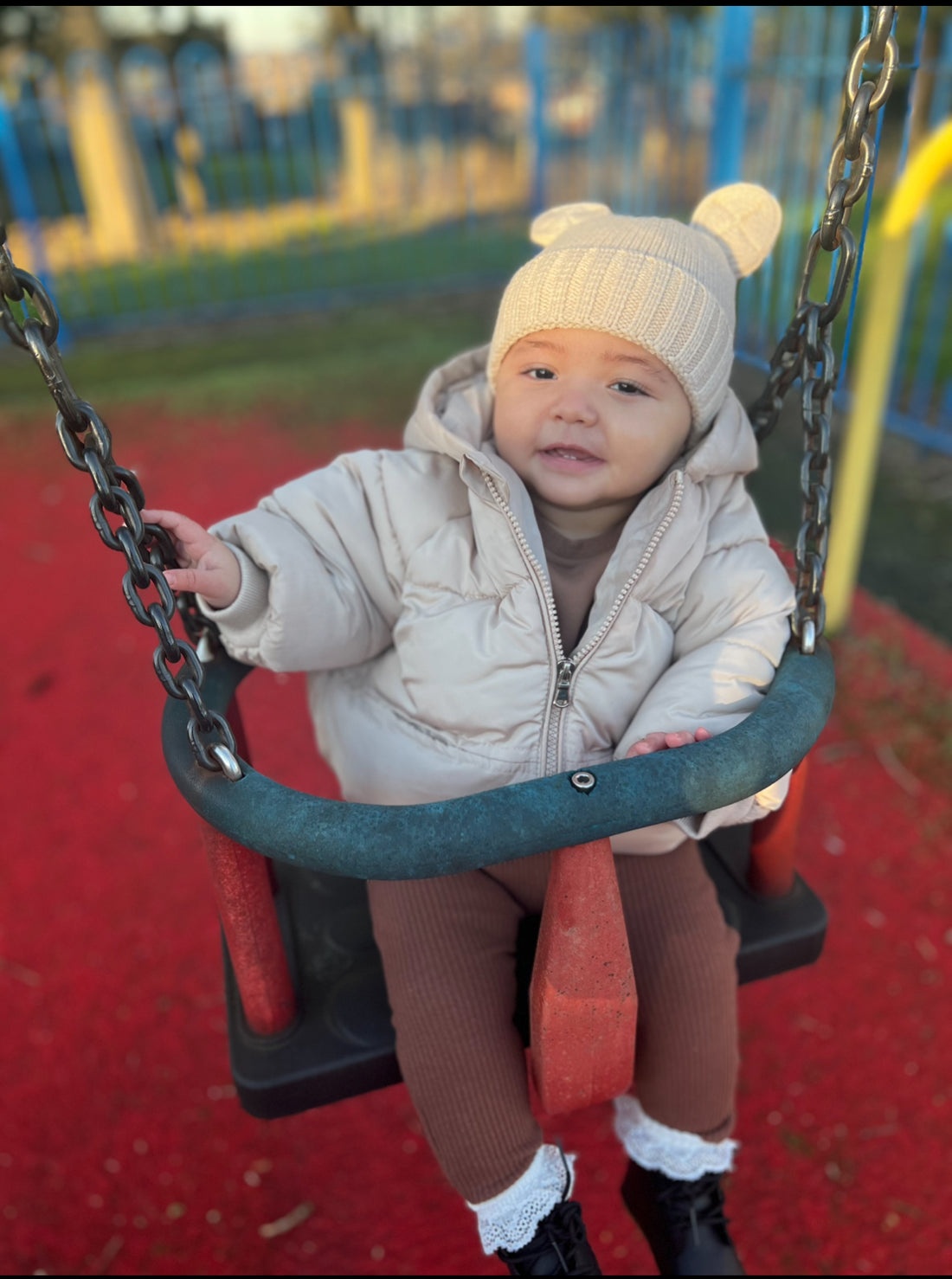 “Winter Style Tips: Must-Have Outfits to Keep Your Little Ones Cozy and Cute”